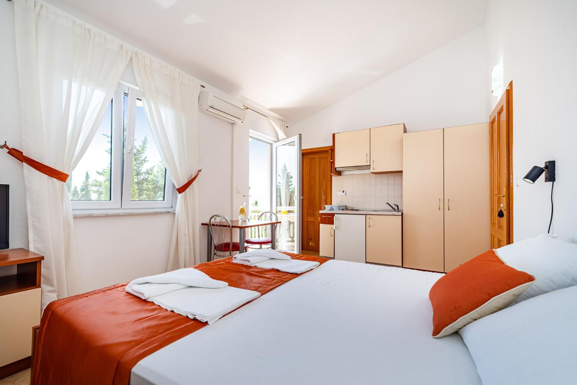 Apartments Prkacin 2 斯塔利格拉德-帕克利尼卡 外观 照片