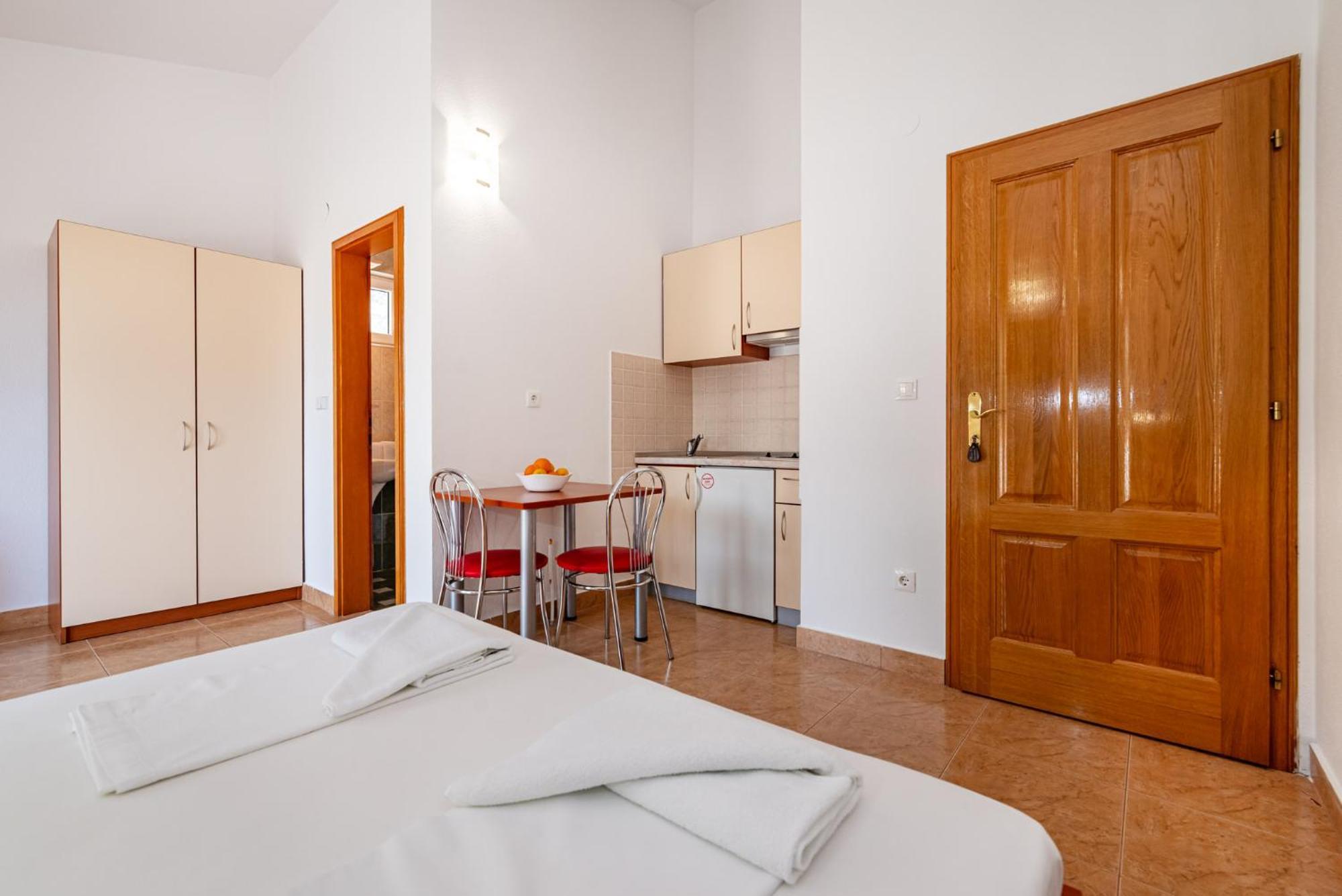 Apartments Prkacin 2 斯塔利格拉德-帕克利尼卡 外观 照片